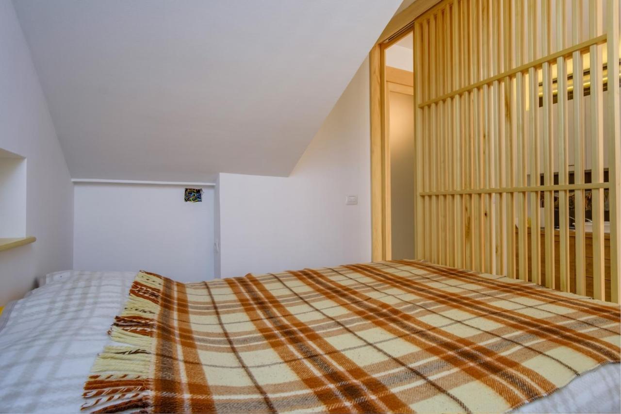 מאלי לוסיניי Elegant Apartment Iris מראה חיצוני תמונה