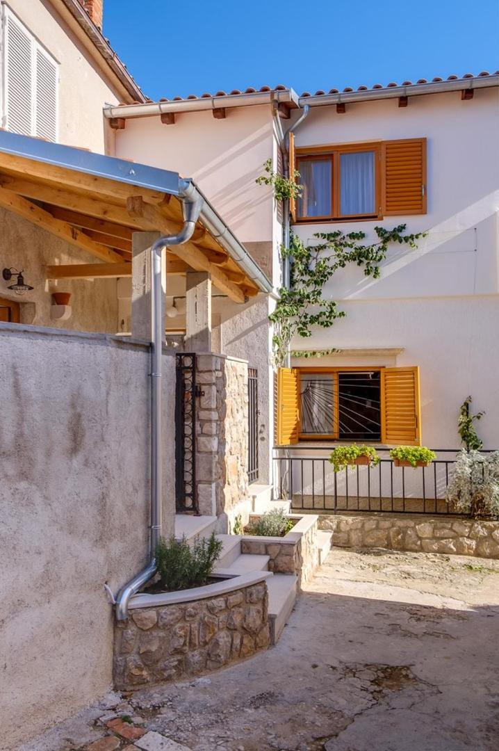 מאלי לוסיניי Elegant Apartment Iris מראה חיצוני תמונה