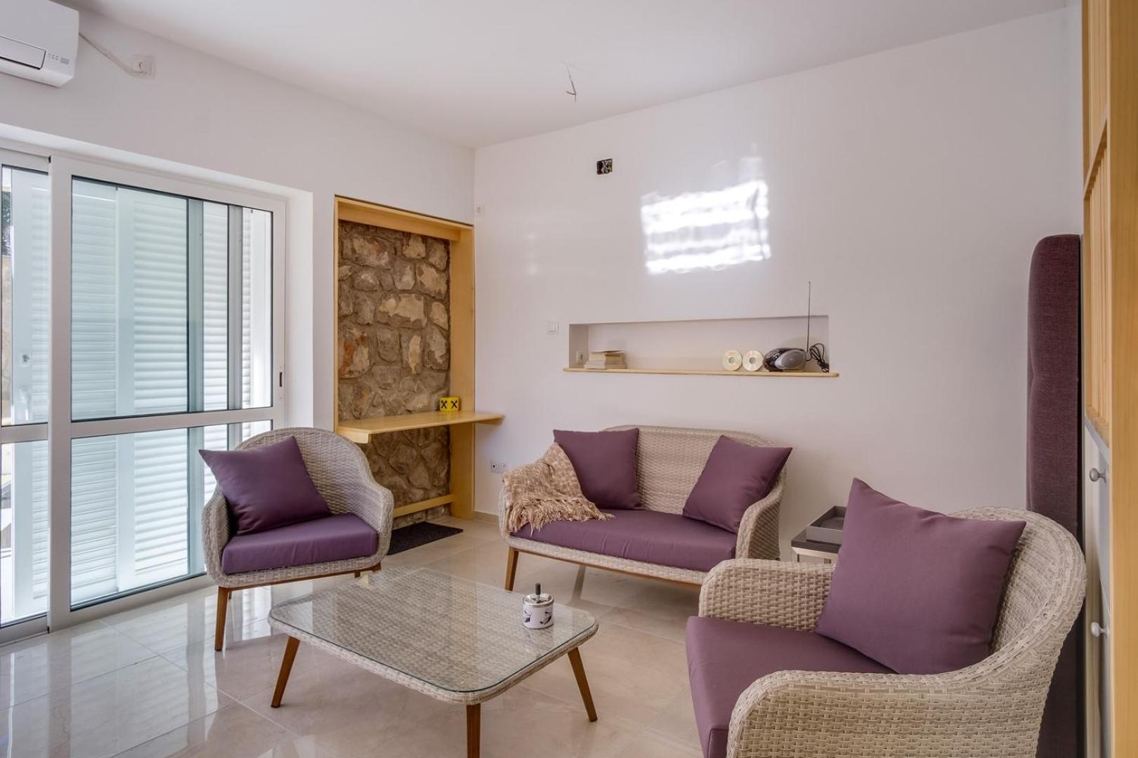 מאלי לוסיניי Elegant Apartment Iris מראה חיצוני תמונה