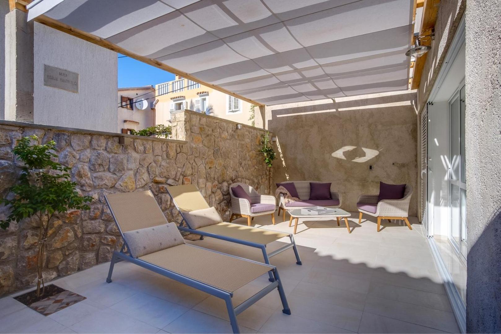 מאלי לוסיניי Elegant Apartment Iris מראה חיצוני תמונה